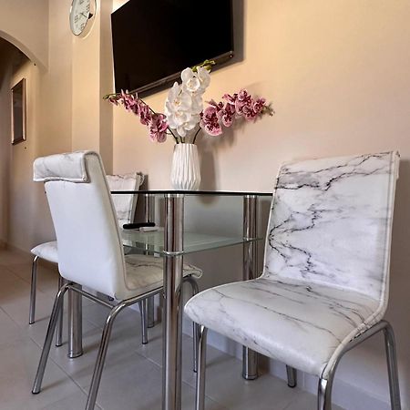 Aiginetan Apartments Aegina Luaran gambar