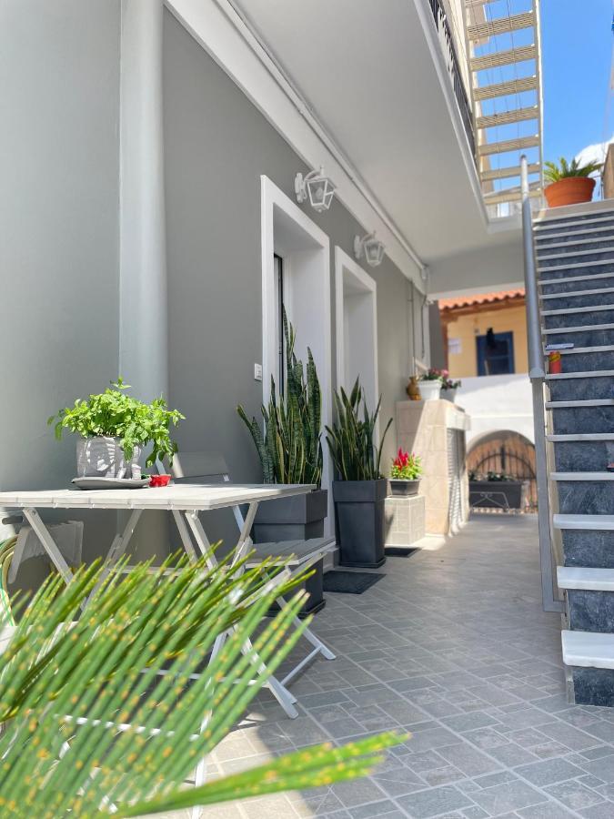 Aiginetan Apartments Aegina Luaran gambar