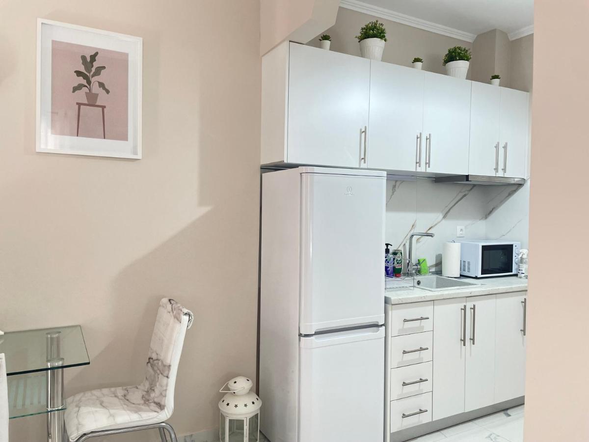 Aiginetan Apartments Aegina Luaran gambar