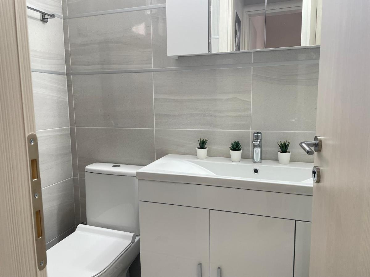 Aiginetan Apartments Aegina Luaran gambar