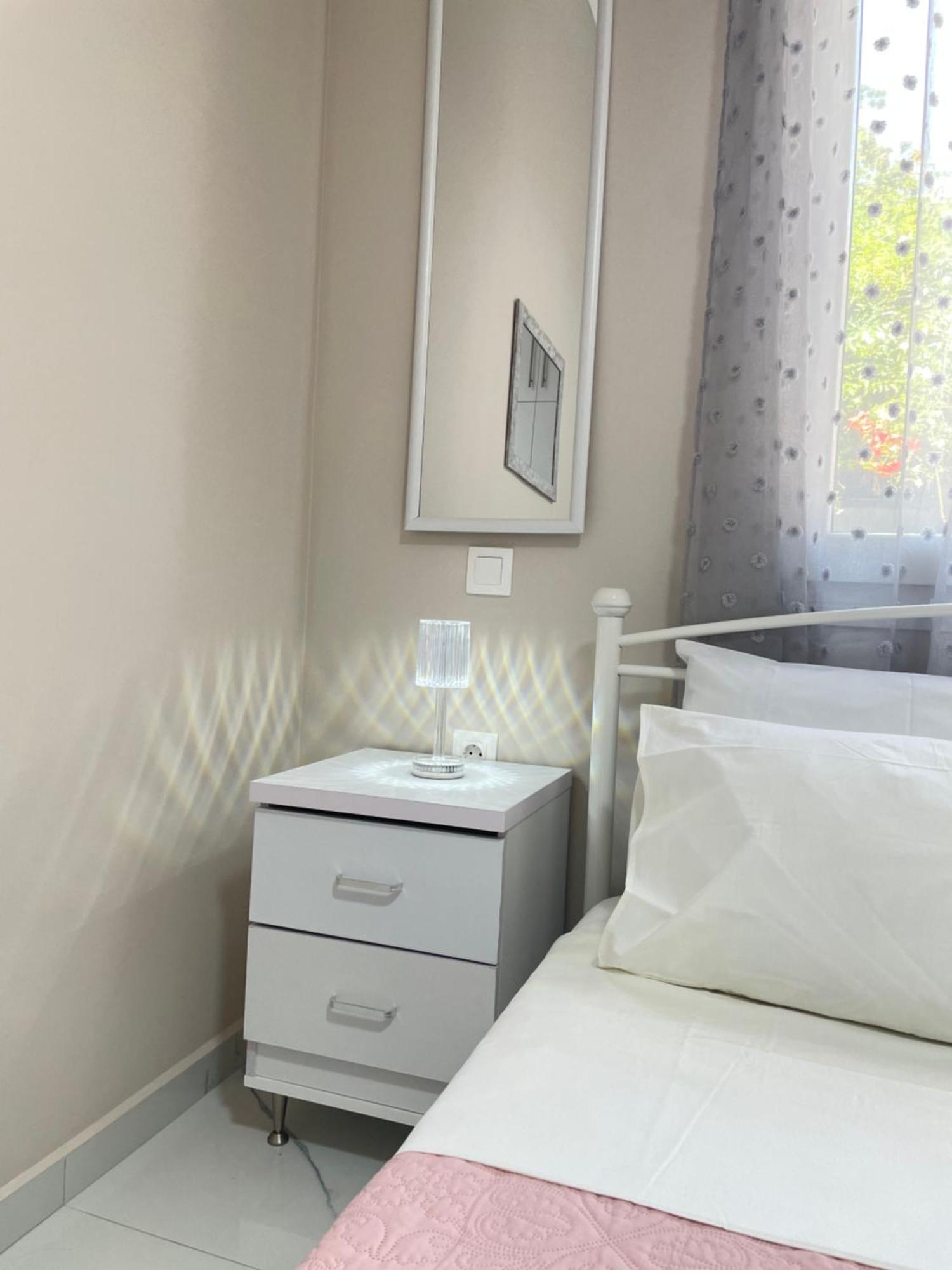 Aiginetan Apartments Aegina Luaran gambar