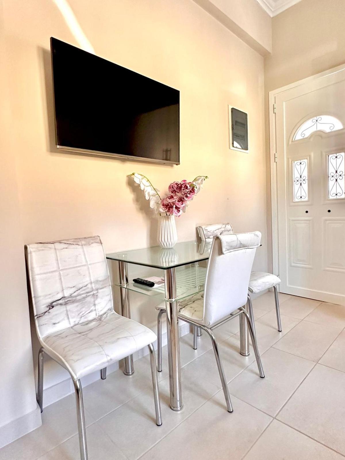 Aiginetan Apartments Aegina Luaran gambar