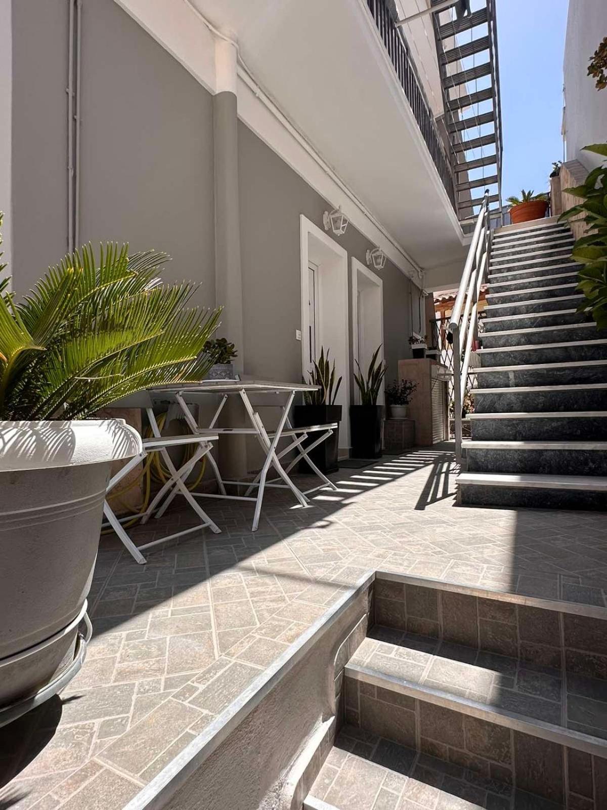 Aiginetan Apartments Aegina Luaran gambar